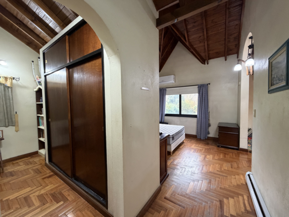 Casa en barrio La Masia, Pilar