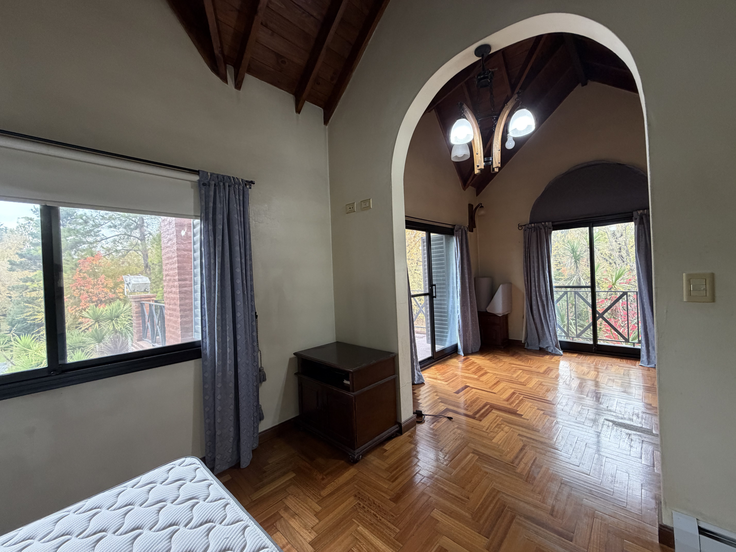 Casa en barrio La Masia, Pilar