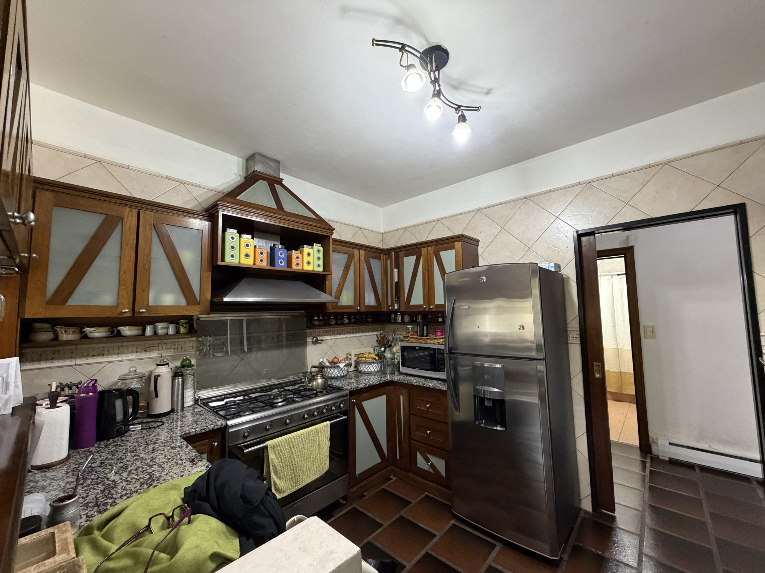 Casa en barrio La Masia, Pilar