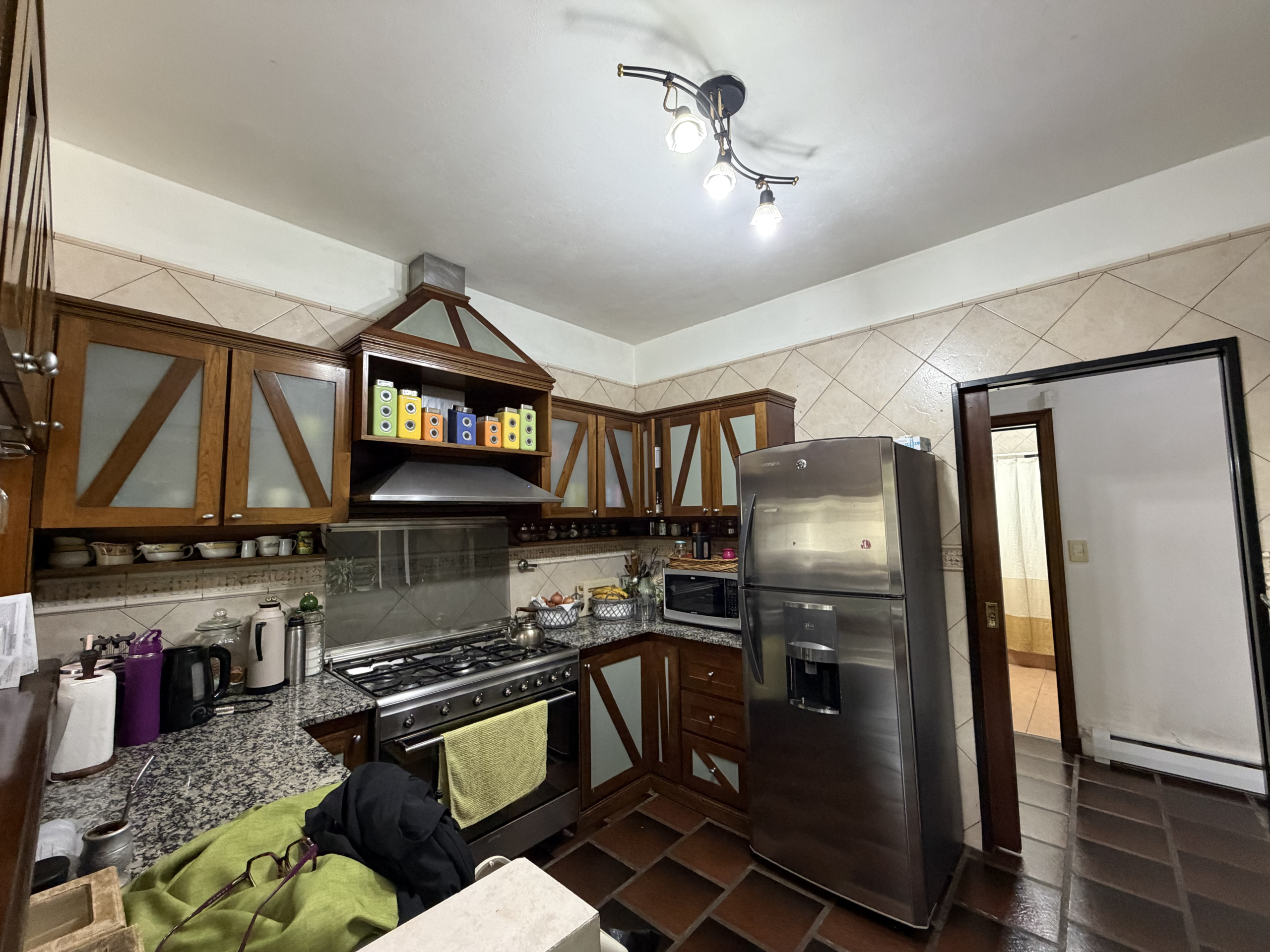 Casa en barrio La Masia, Pilar