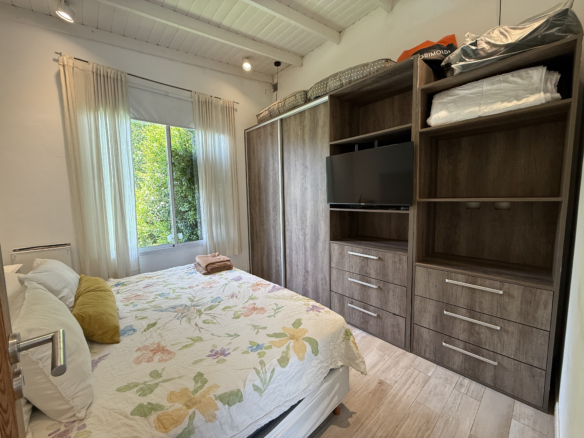 Santa Fe 3250, Bella Vista