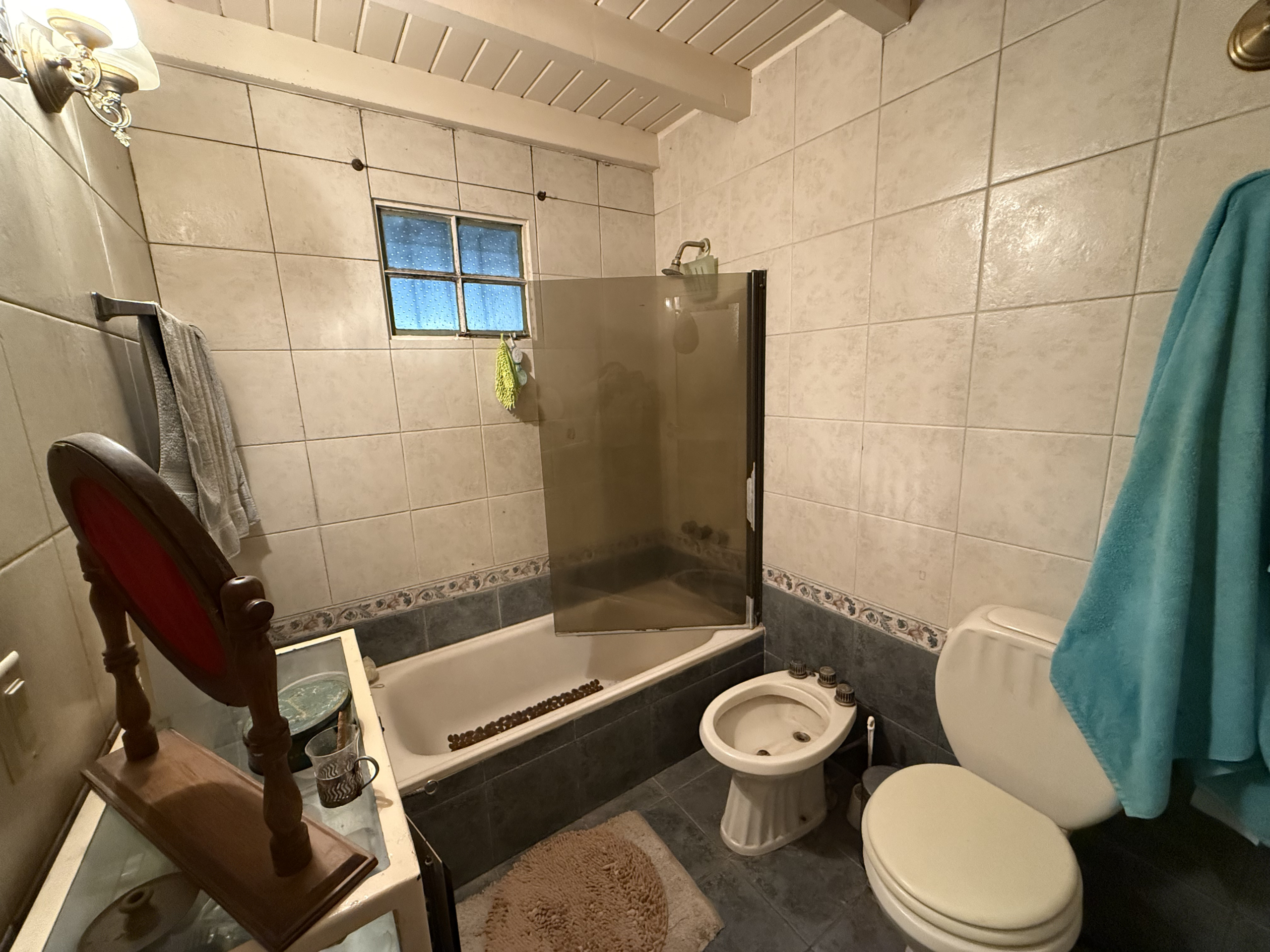 Aristobulo del Valle 2640 – Las Acacias